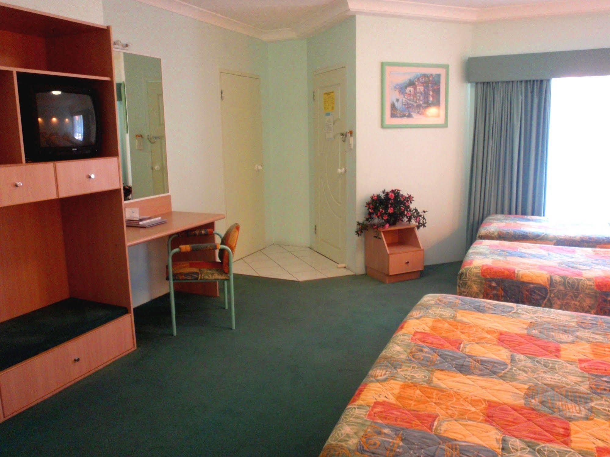 Runaway Bay Motor Inn Gold Coast Exterior foto